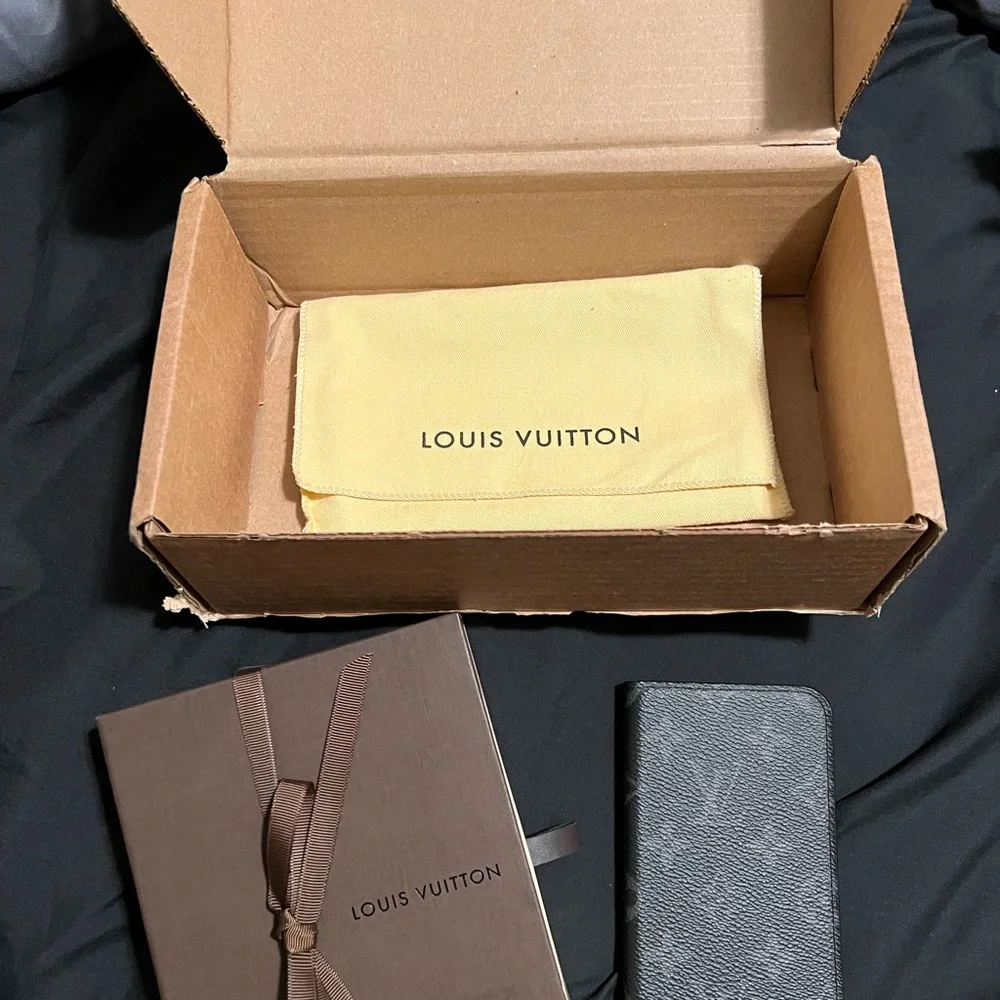 Louis Vuitton folio for iPhone 6+ monogram eclipse